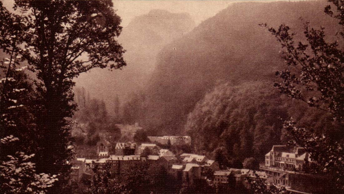 CPA Ausgangspunkt der guten Wasser CPa Ansicht oder der Ankunft des Strassenthermal des Kragens von Aubisque