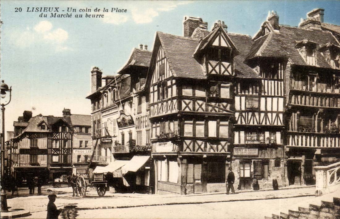 Lisieux CPA a corner of the place of the market to butter
