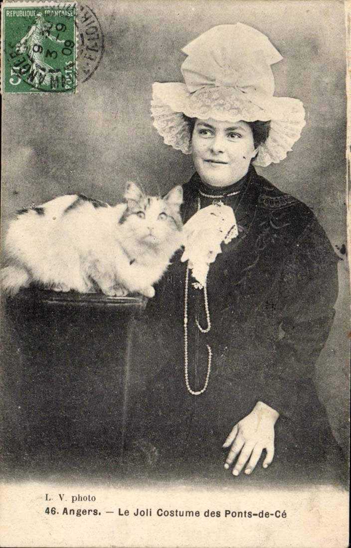 CPA Folklore verargert Kostum recht das cosutme der Brucken von diesem TOP (Katze)