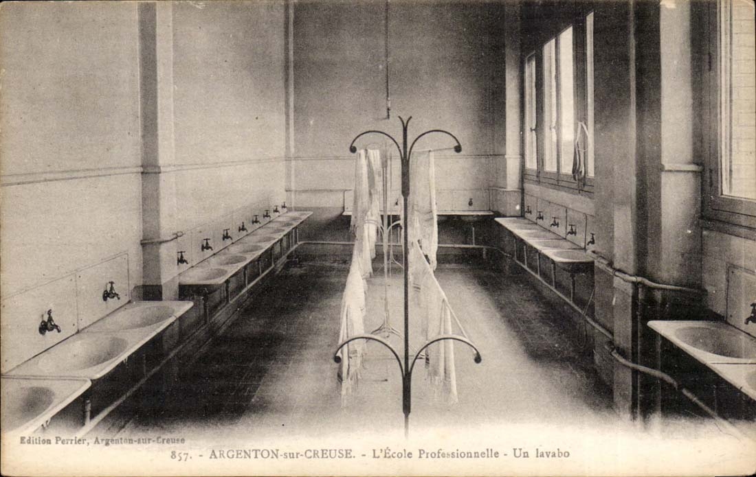 Nickelsilber auf hohlem CPA die Schule ein Waschenhandbassin