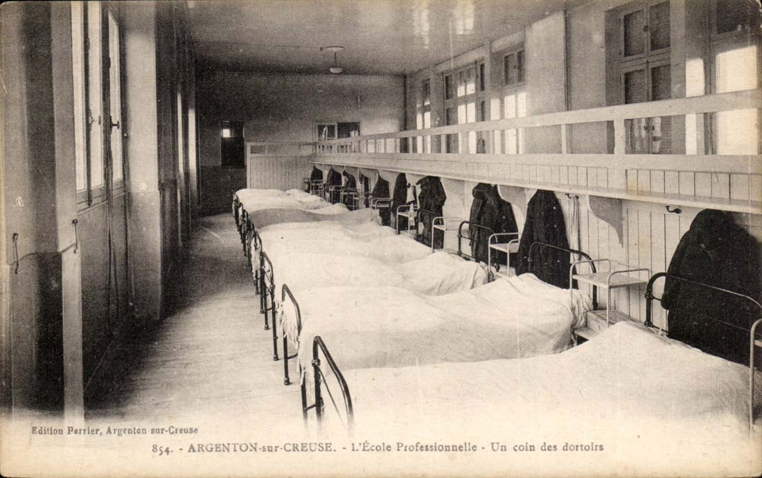 Nickelsilber auf hohler CPA Schule eine Ecke der Schlafsale