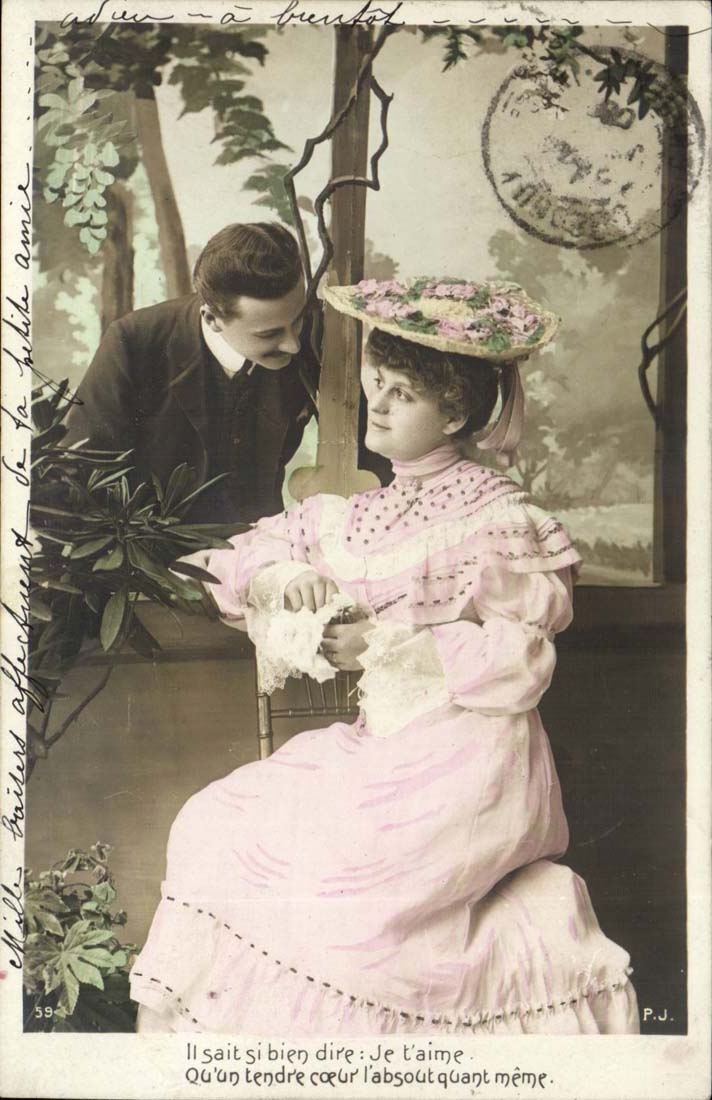 CPA Fantaisie Couple Il sait si bien dire je t'aime qu'un tendre coeur l'absout sans peine (couple)