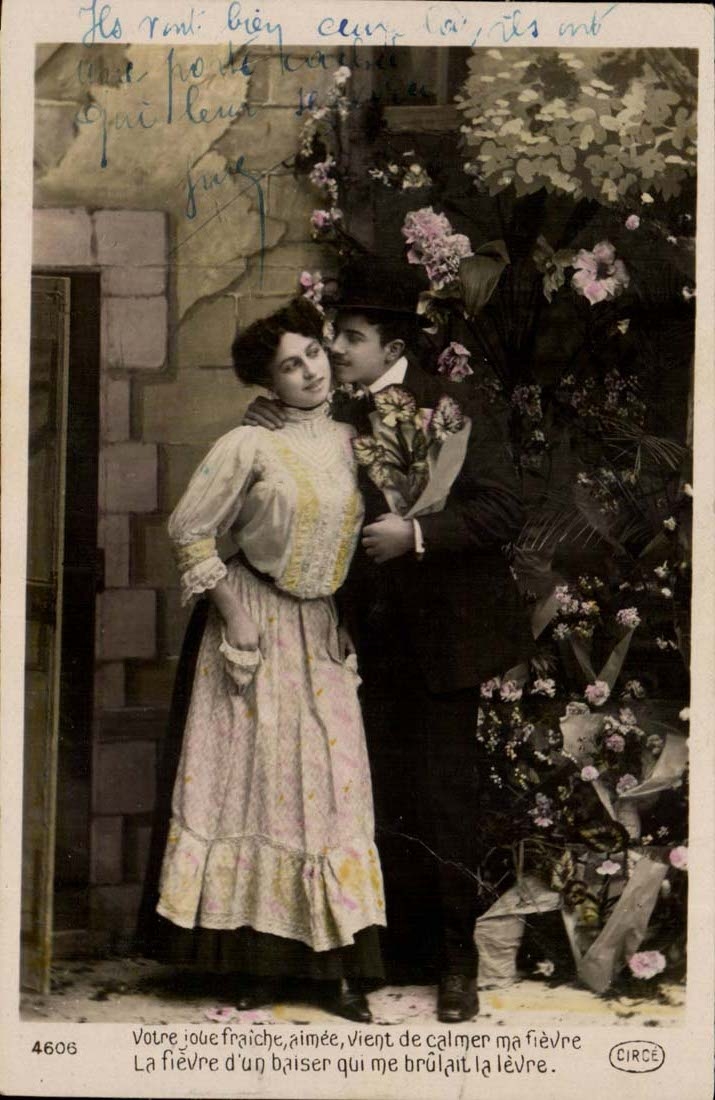 CPA FAntaisie Couple Votre joue fraiche vient de calmer ma fievre