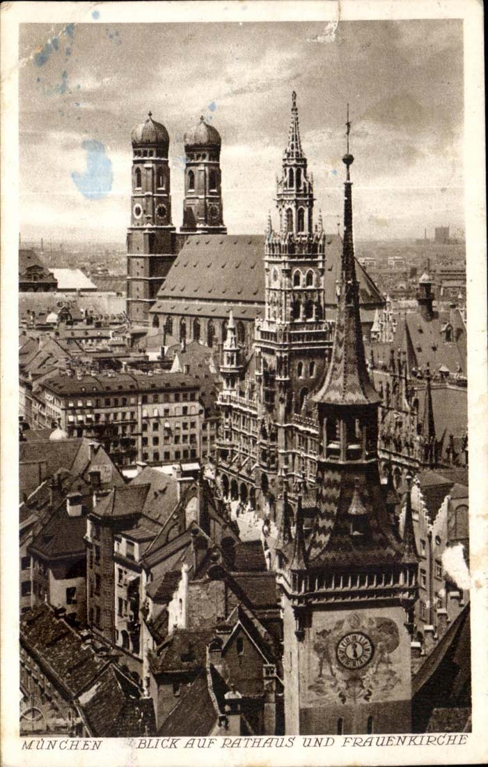 Allemagne Munchen CPA Blick aus Rathaus und Frauenkirche