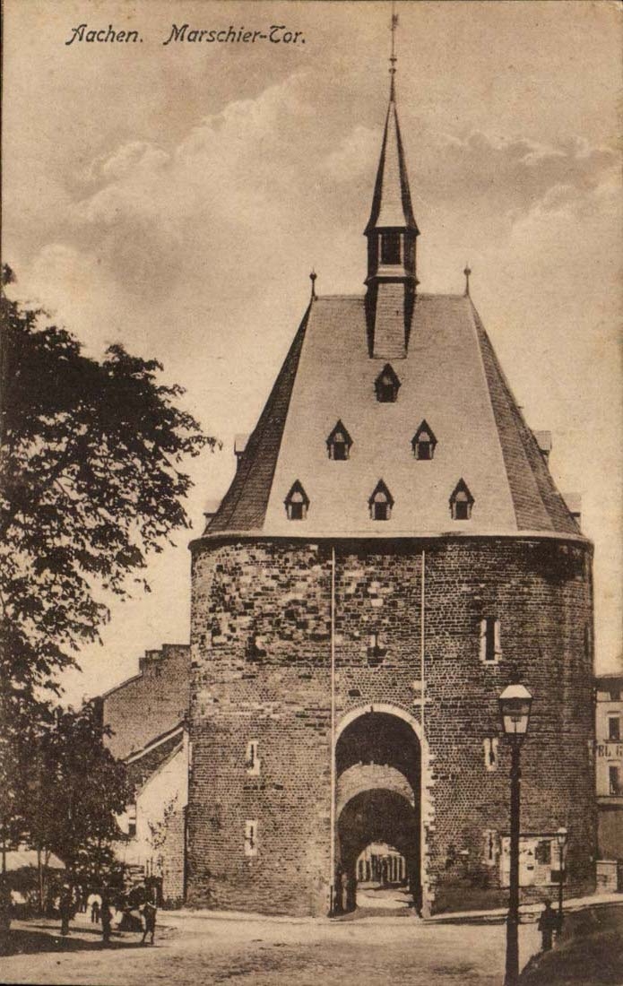 Allemagne Aachen CPA Rathaus Marschier Tor