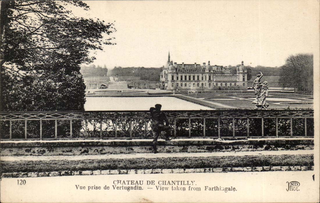 CPA Castle of Chantilly Seen from of Vertugadin