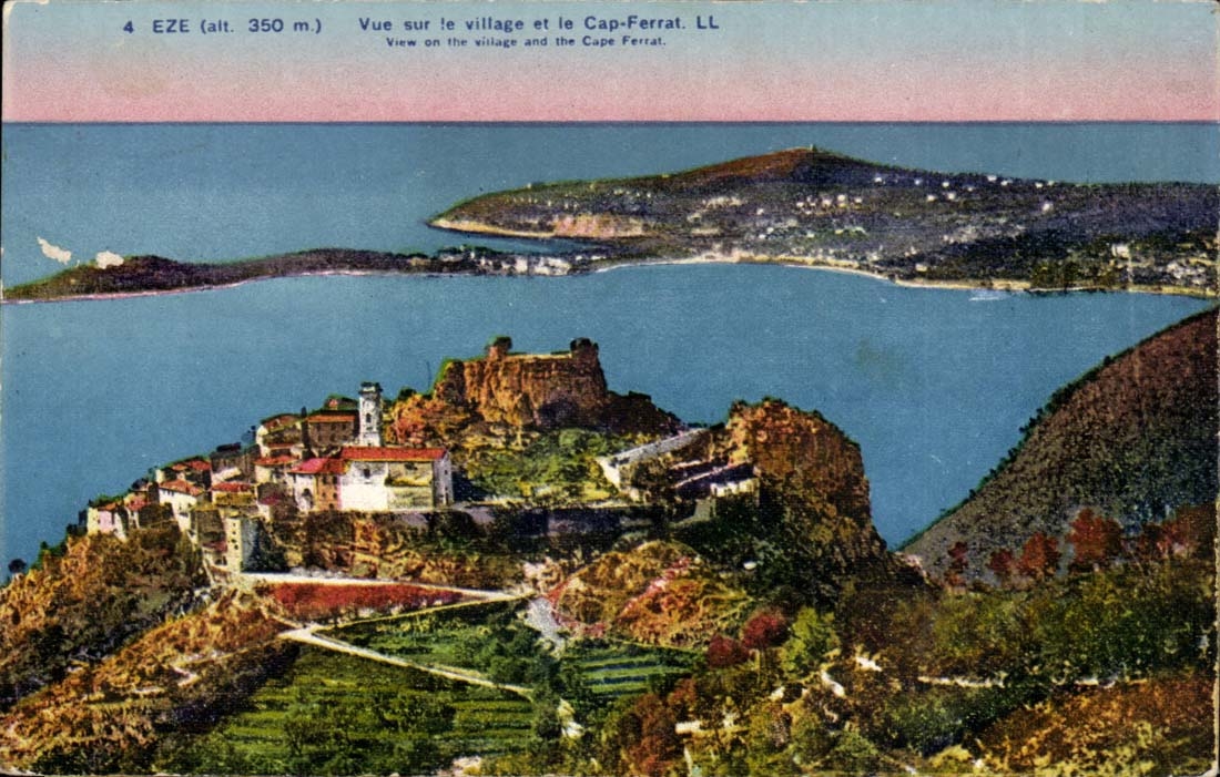 Eze CPA gesehen auf das Dorf und das Kap Ferrat