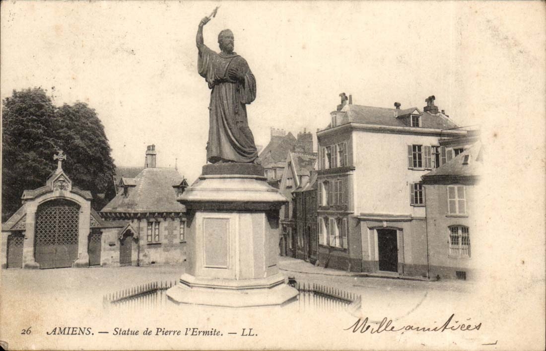 Amiens CPA Statue of Pierre the hermit