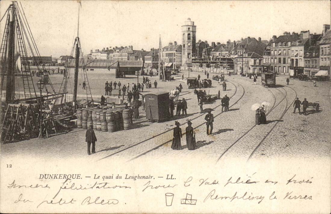 Dunkirk CPA the quay of Leugbenaer