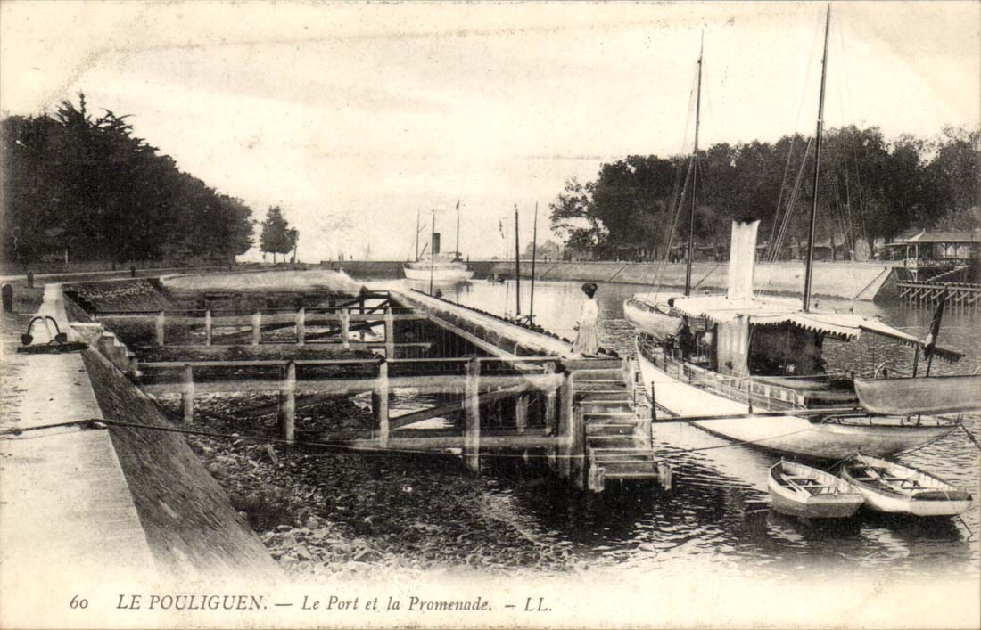 Pouliguen CPA the port and the walk