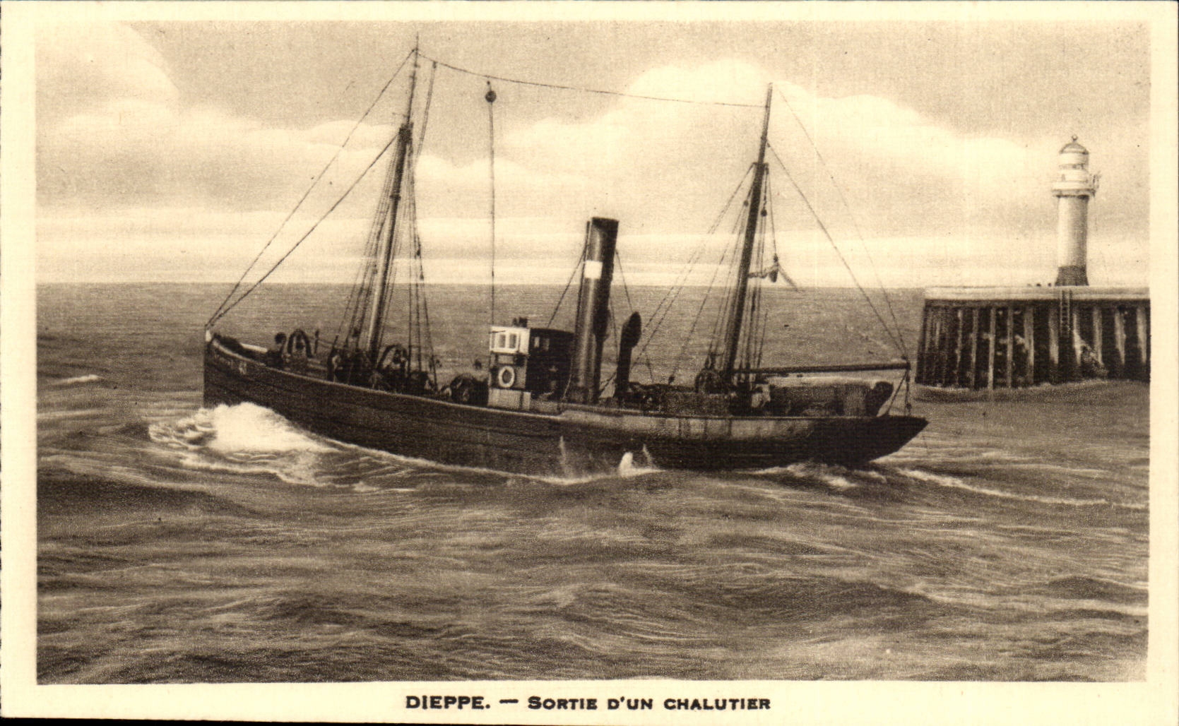 Dieppe CPA liess einen Schleppnetzfischer (Bootsboot)