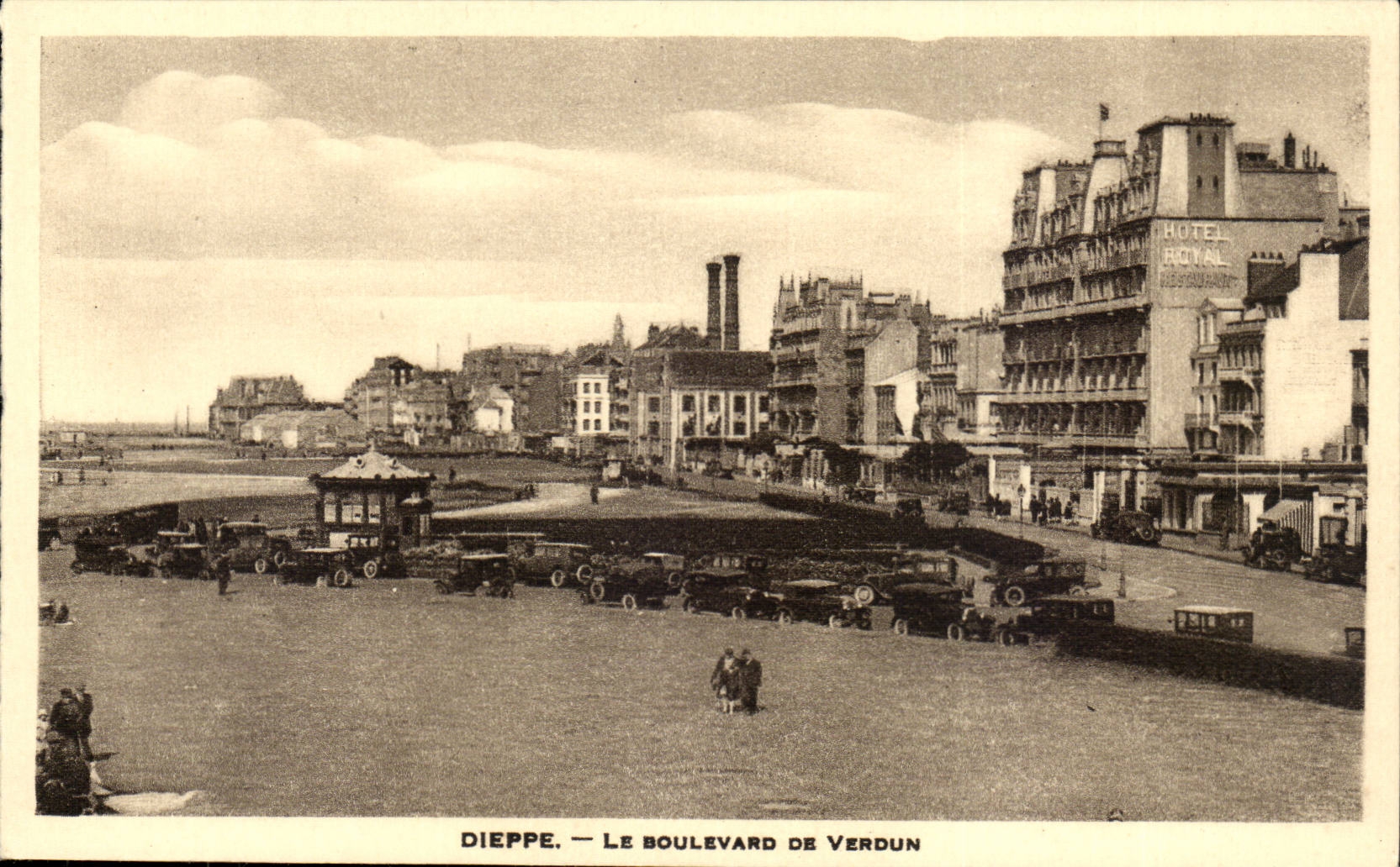 Dieppe CPA die Prachtstrasse von Verdun