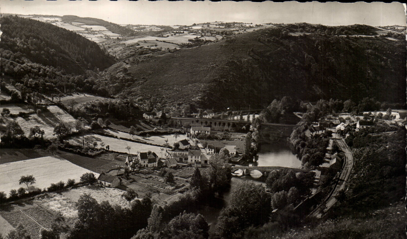 MODERN CARD Sioule and two bridges of menat