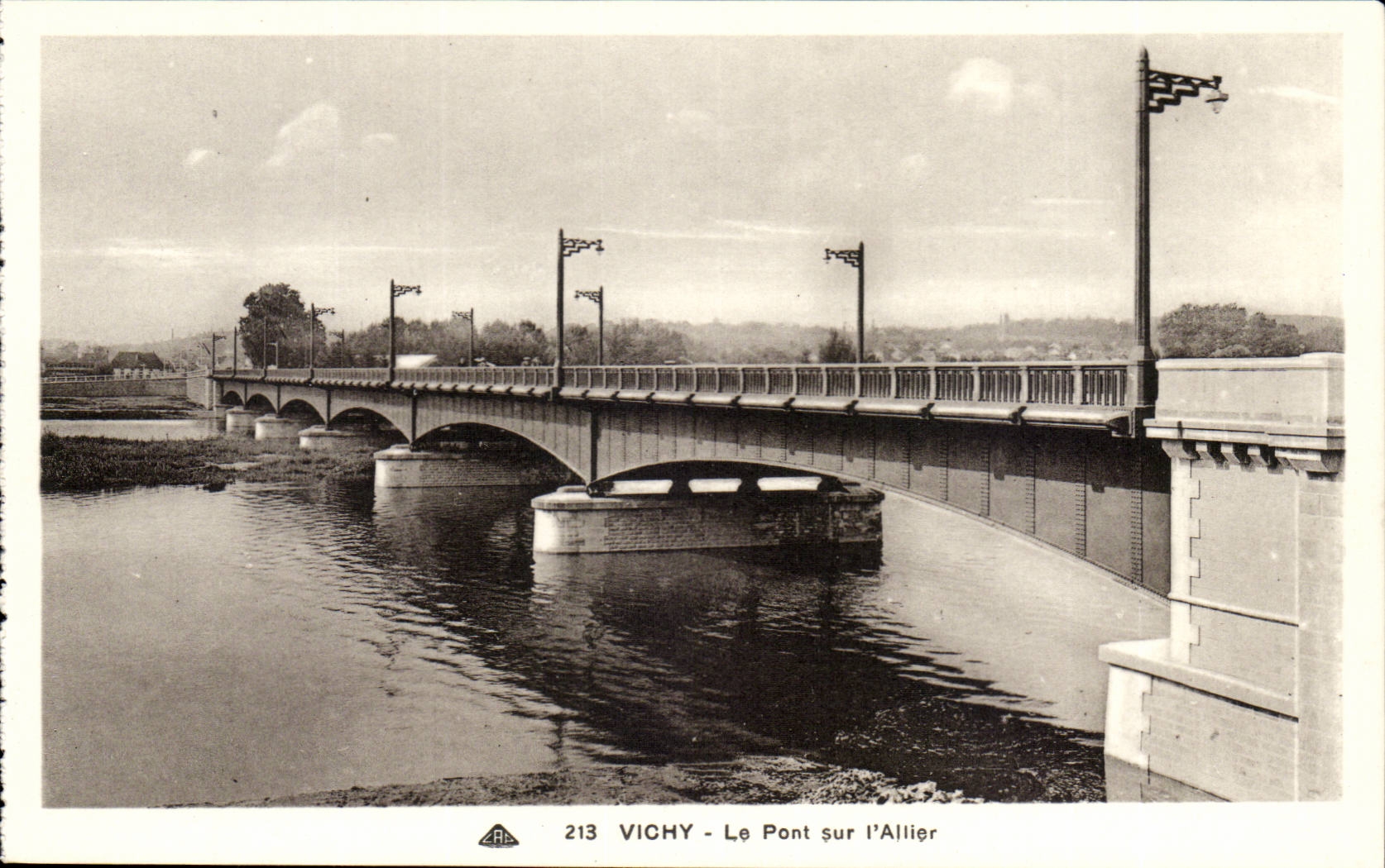 Vichy - Le Pont sur l'Allier - Bridge CPA