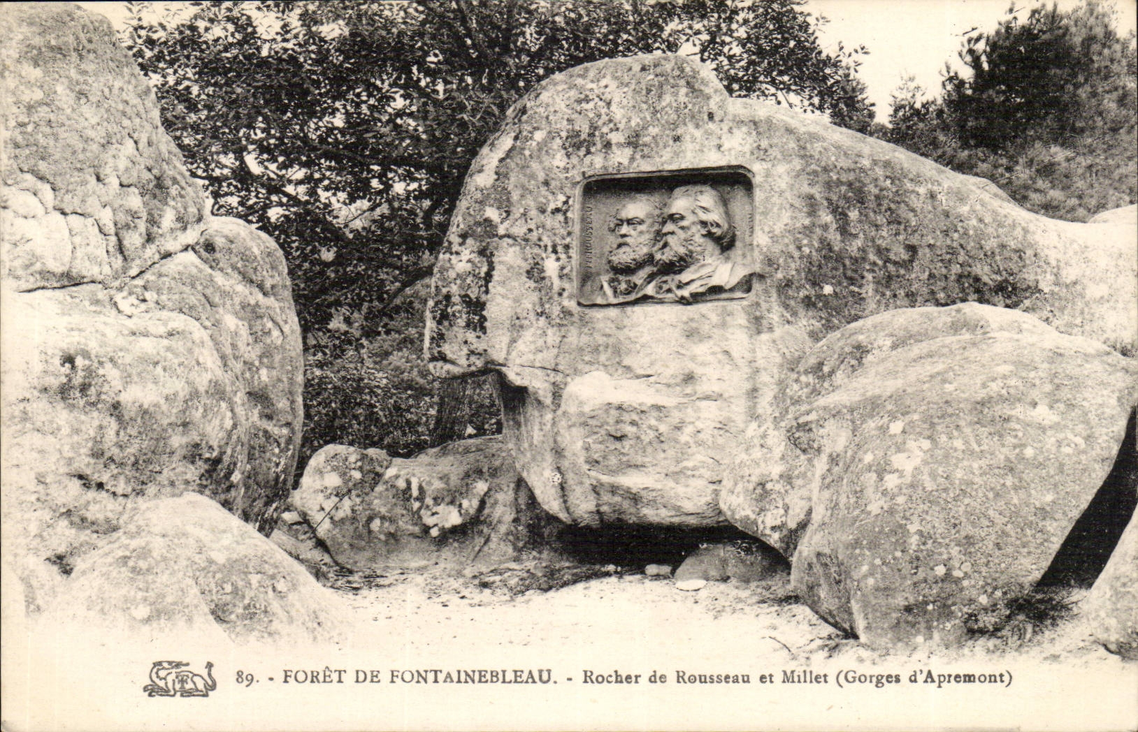 CPA Drill of Fontainebleau Rock of Rousseau and Millet (throats of Apremont)