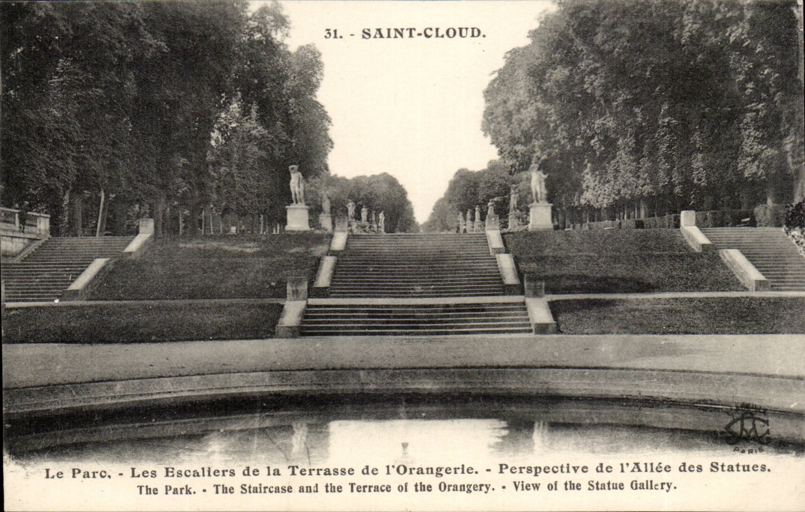 Saint Cloud CPA Le parc Les escaliers de la terrasse de l'orangerie Perspective de l'allee des statues