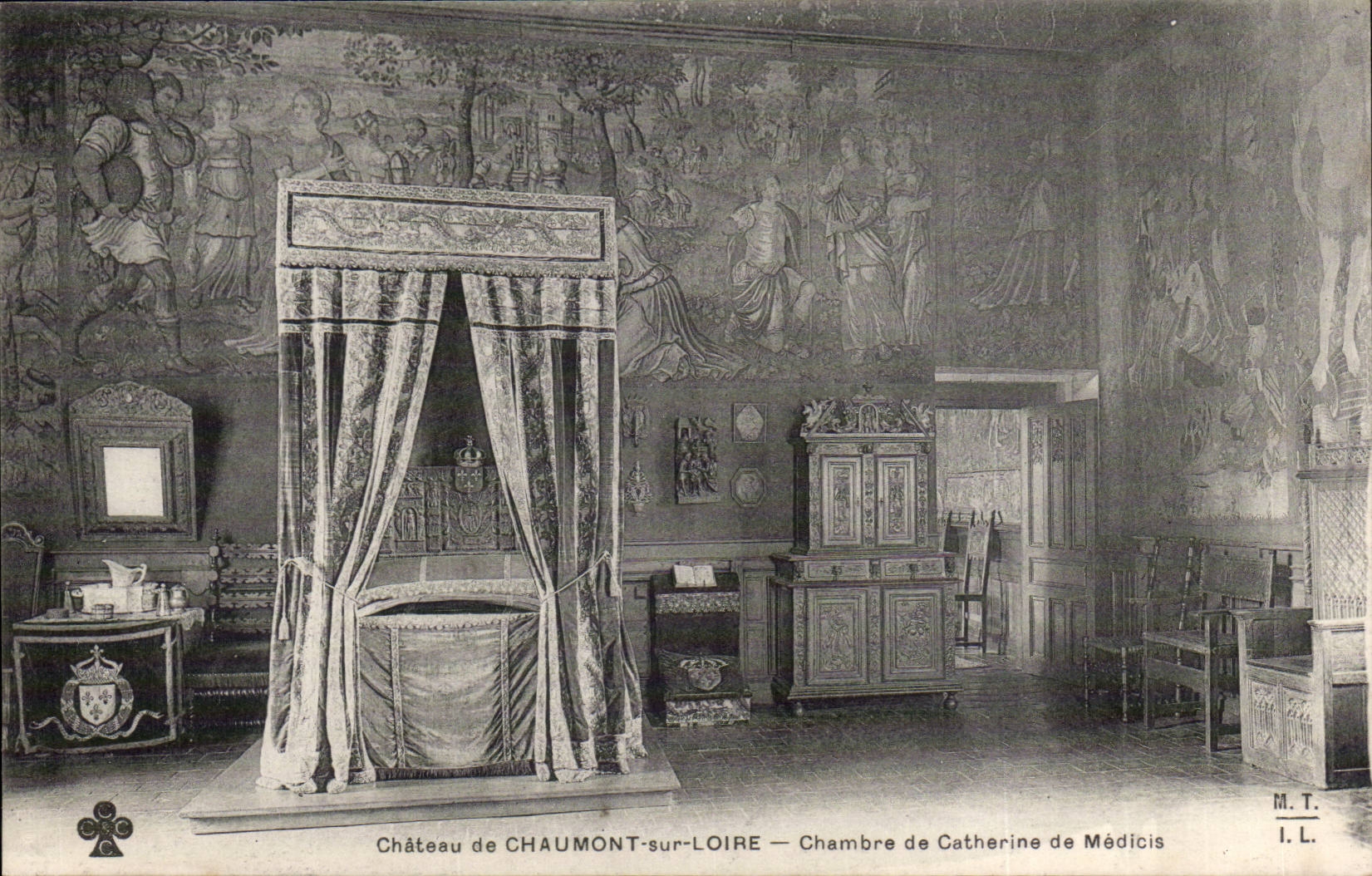 CPA Chateau de Chaumont Chambre de CAtherine de Medicis