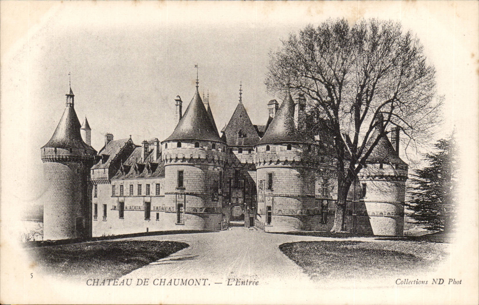 CPA Chateau de Chaumont L'entree