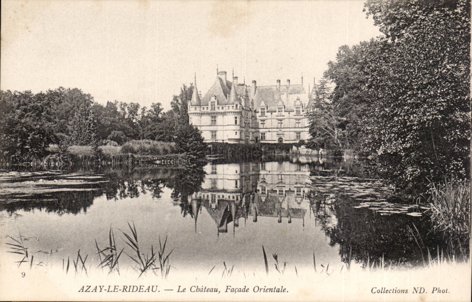 Azay le Rideau CPA La chateau Facade orientale