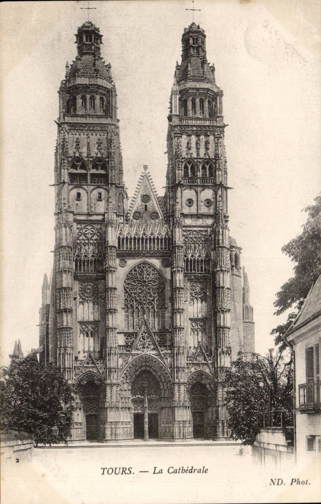 Tours CPA La cathedrale