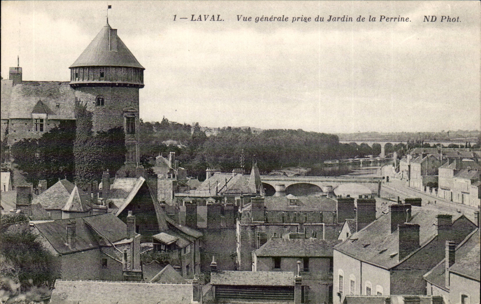 Laval CPA die Ansicht vertreten vom Garten von Perrine