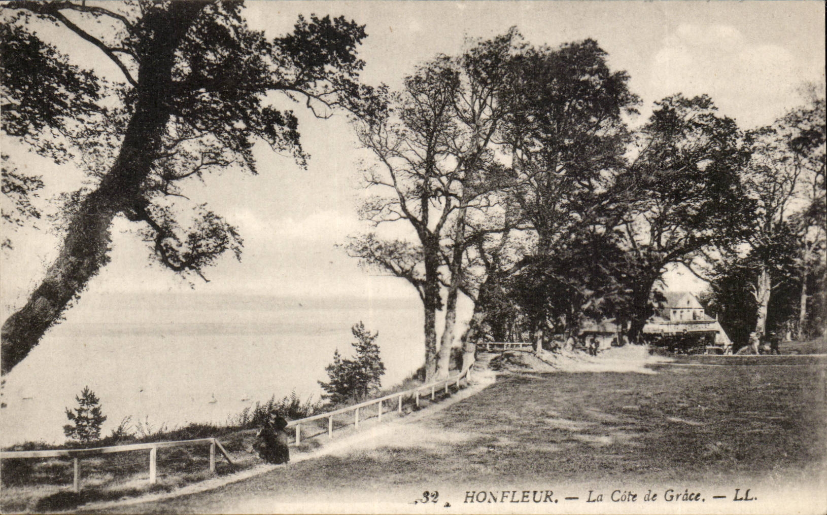 Honfleur CPA La cote de Grace