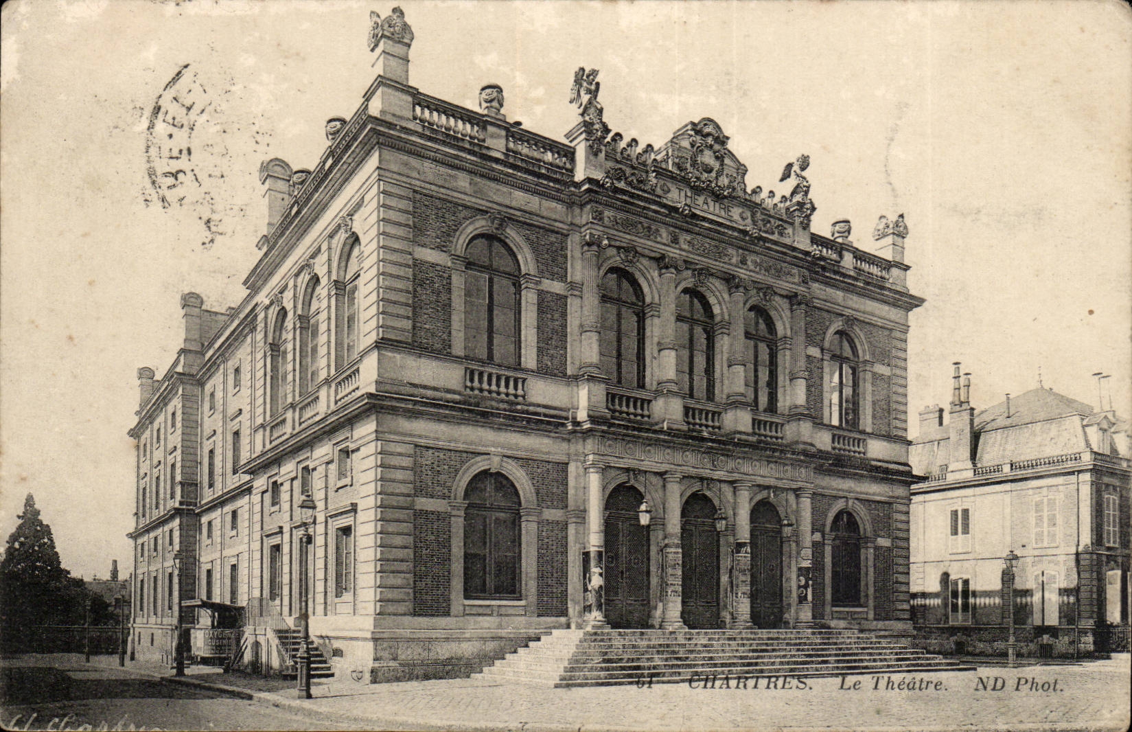 Chartres CPA the theater