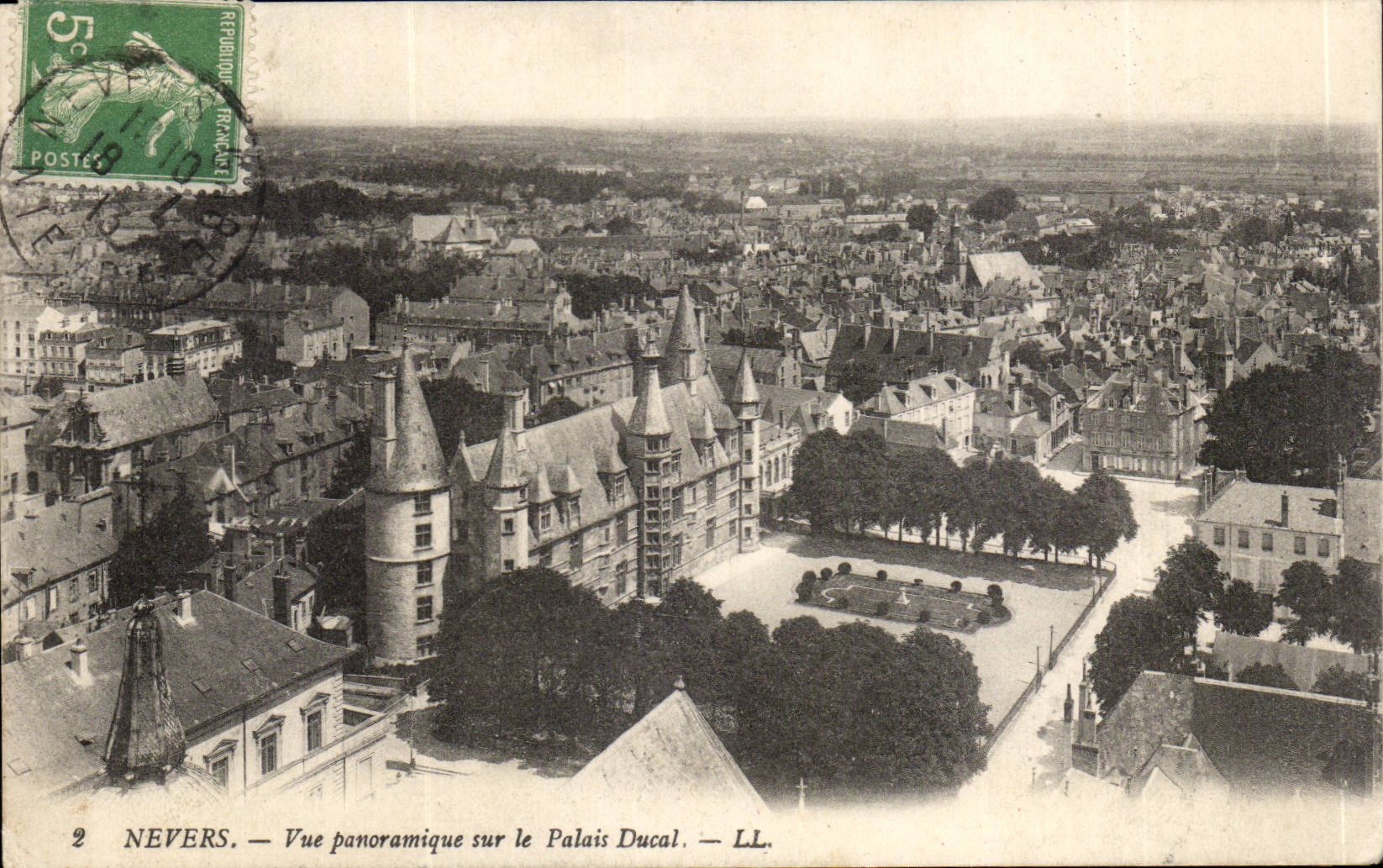 CPA Nevers Panoramic View on the ducal palate