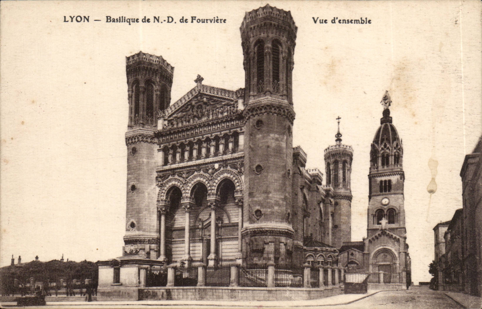 CPA Lyon Basilica of Nd of Fourviere Overall picture