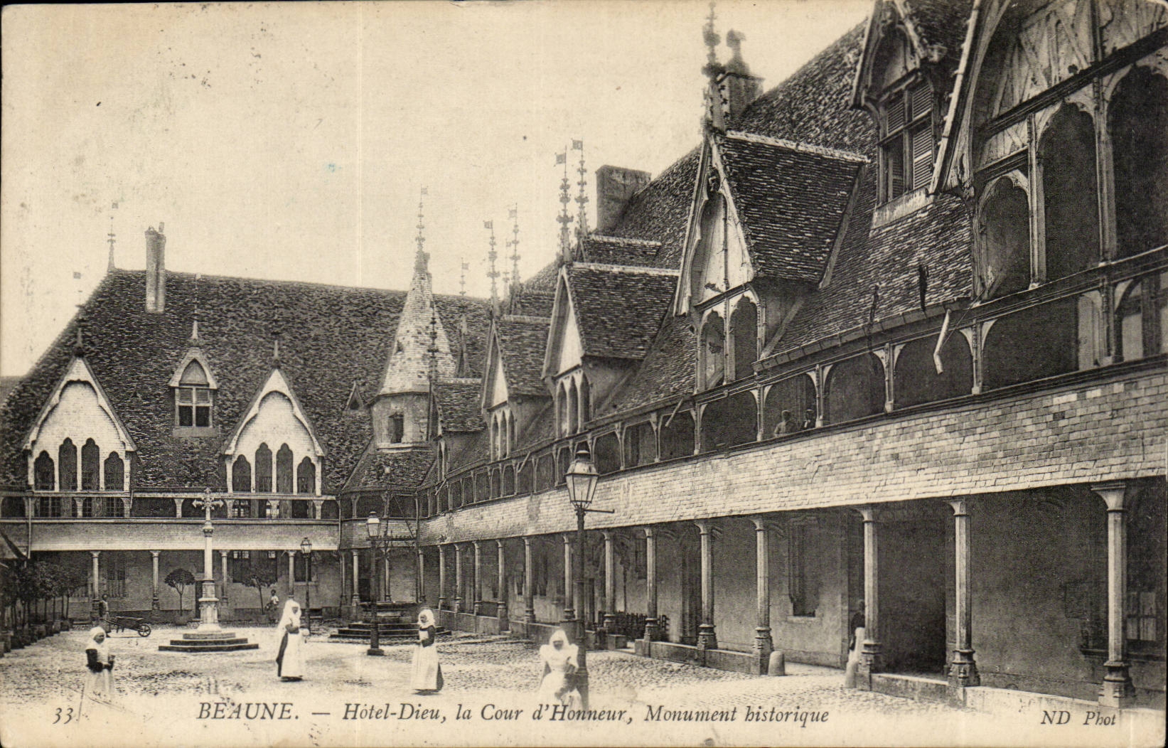 CPA Beaune Hotel God main courtyard Historic building