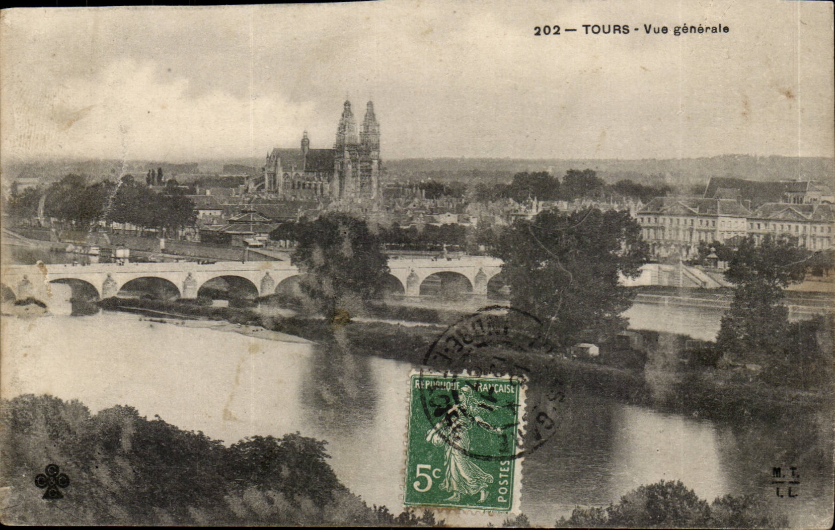 CPA Tours Vue generale