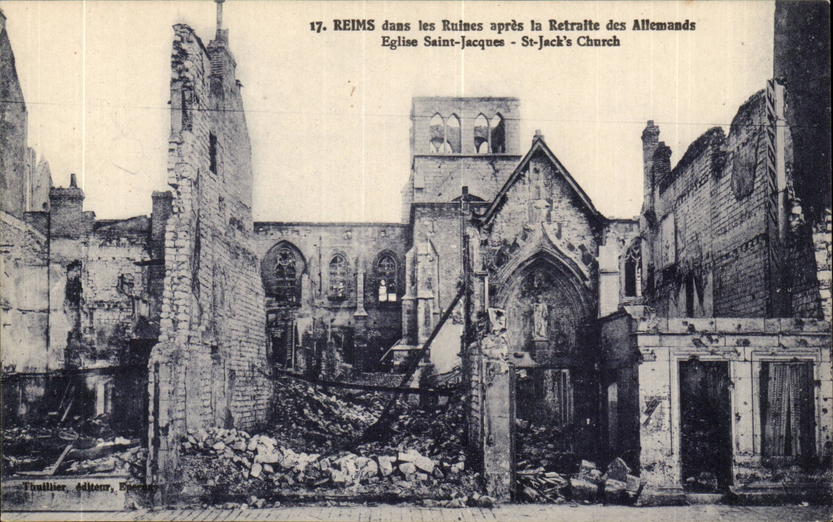 CPA Reims in the ruins after the retirement of German Church Saint Jacques
