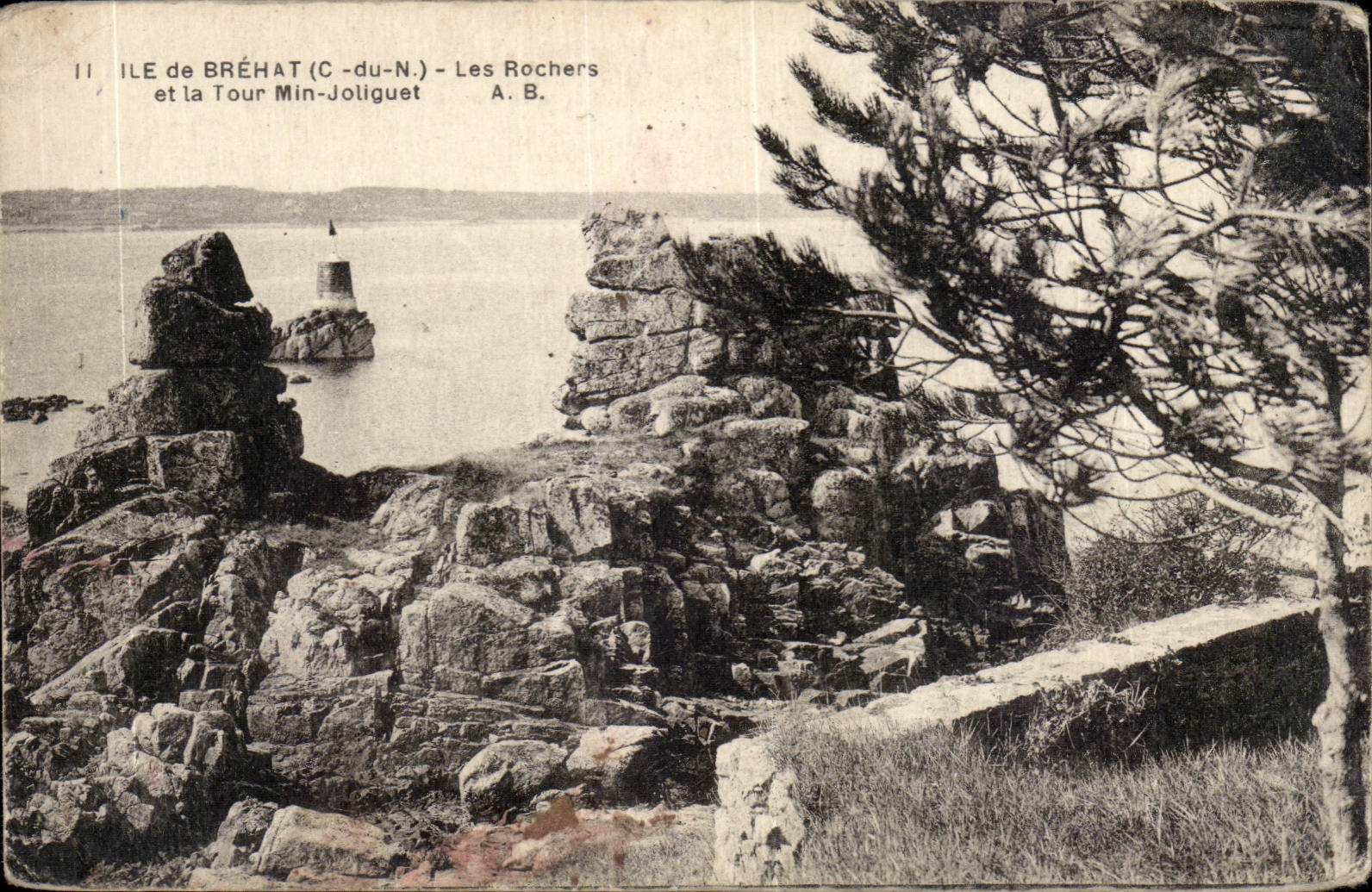 Ile de Brehat CPA Les rochers et la tour Min Joliguet