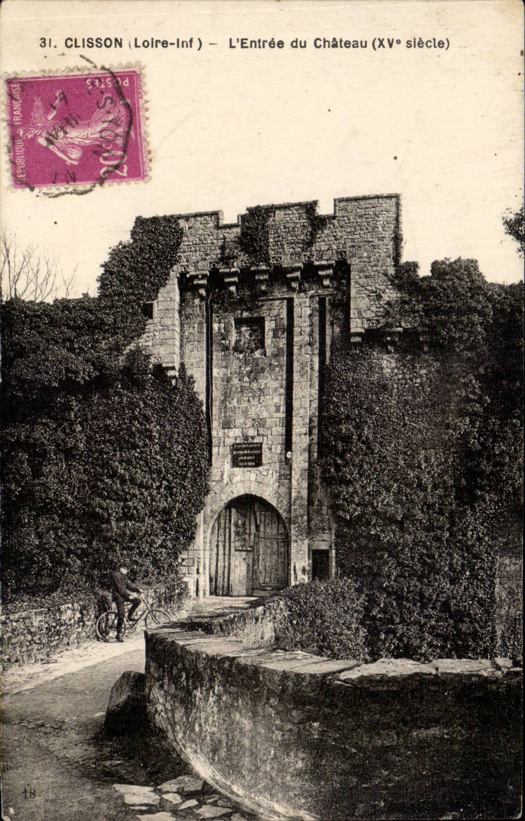 Clisson - Entrance of Castle XV century - CPA