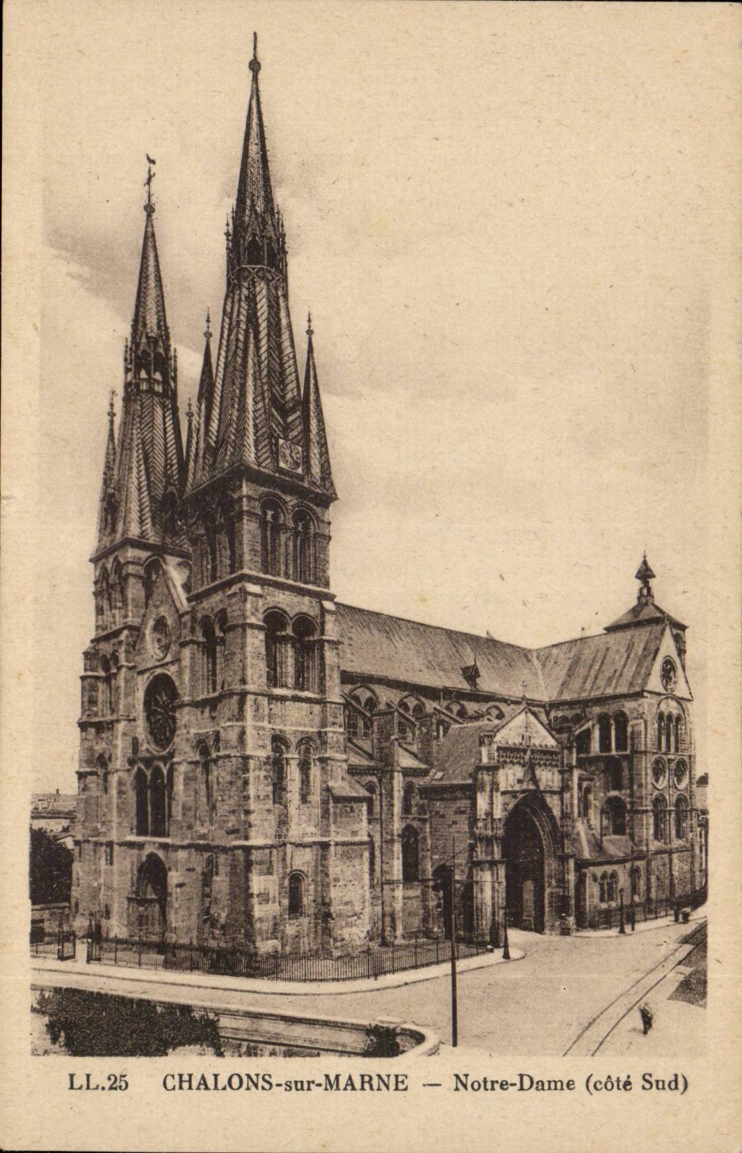 Trawl-nets on the Marne - Our lady - CPA