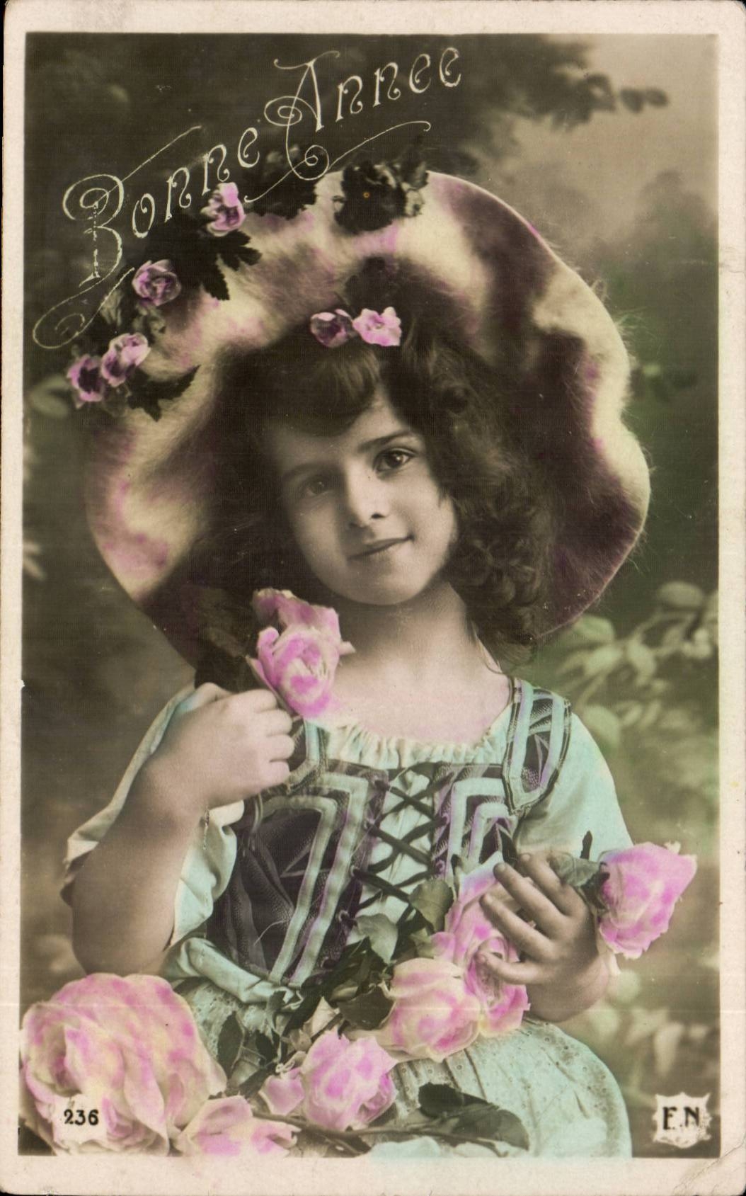 Fantasy - Child - Happy New Year - beautiful girl with traditional clothes - CPA