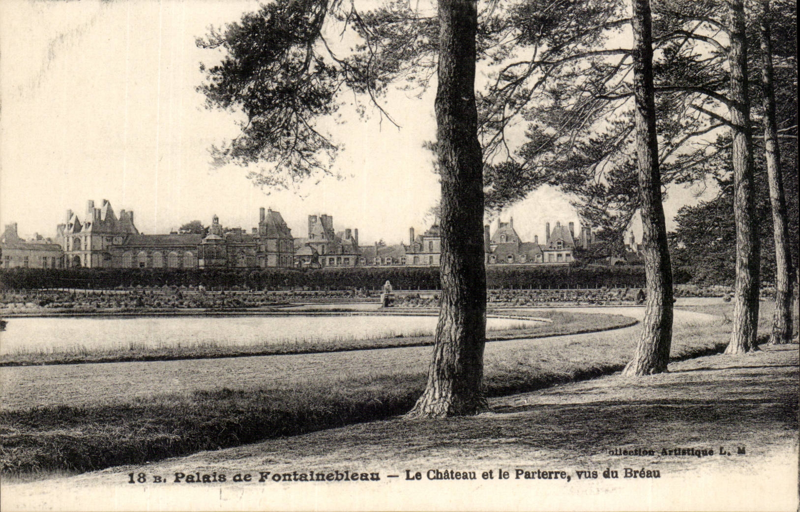 CPA Palate of Fontainebleau the castle and the floor seen of Breau