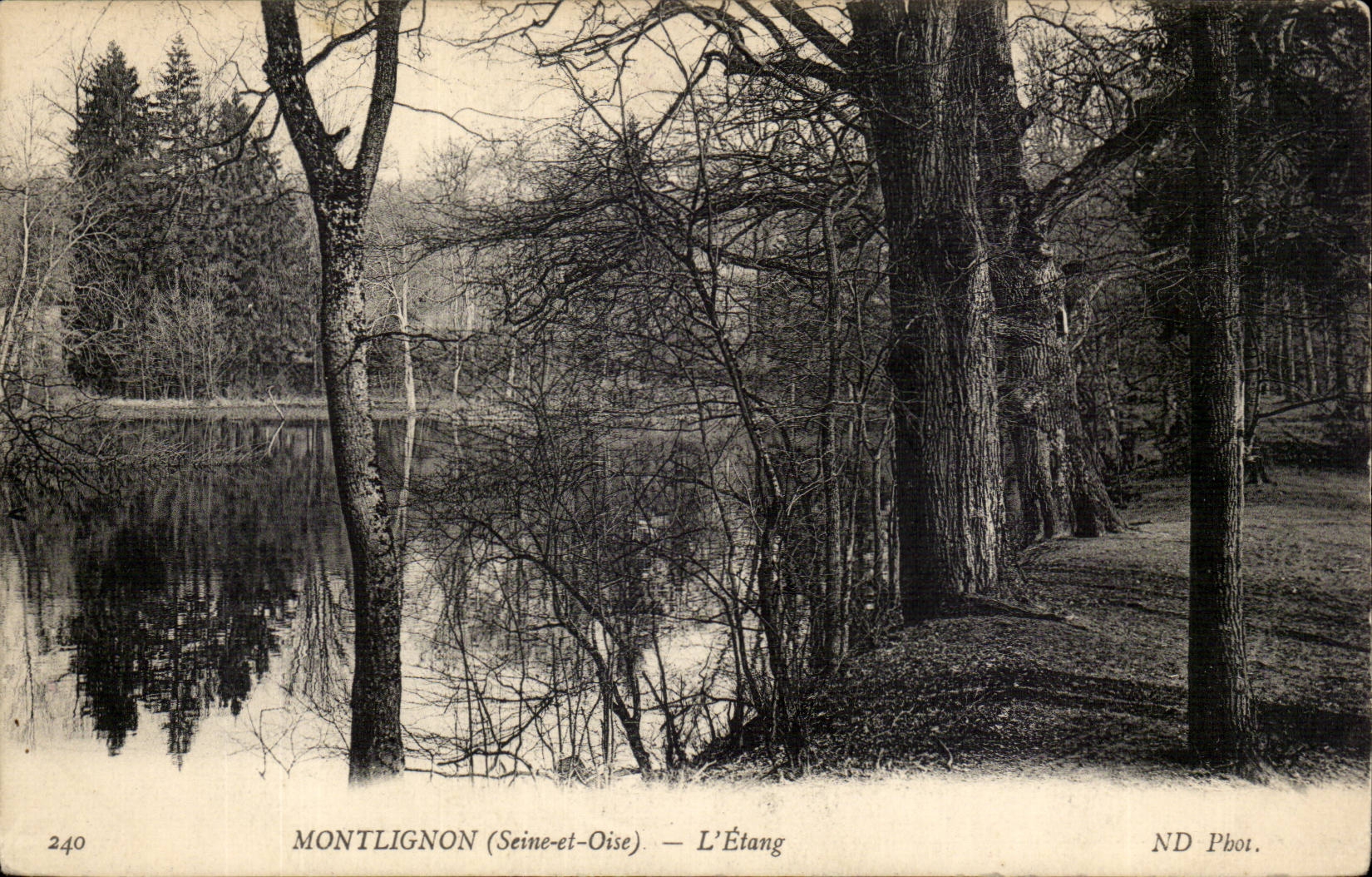 Montlignon CPA the pond