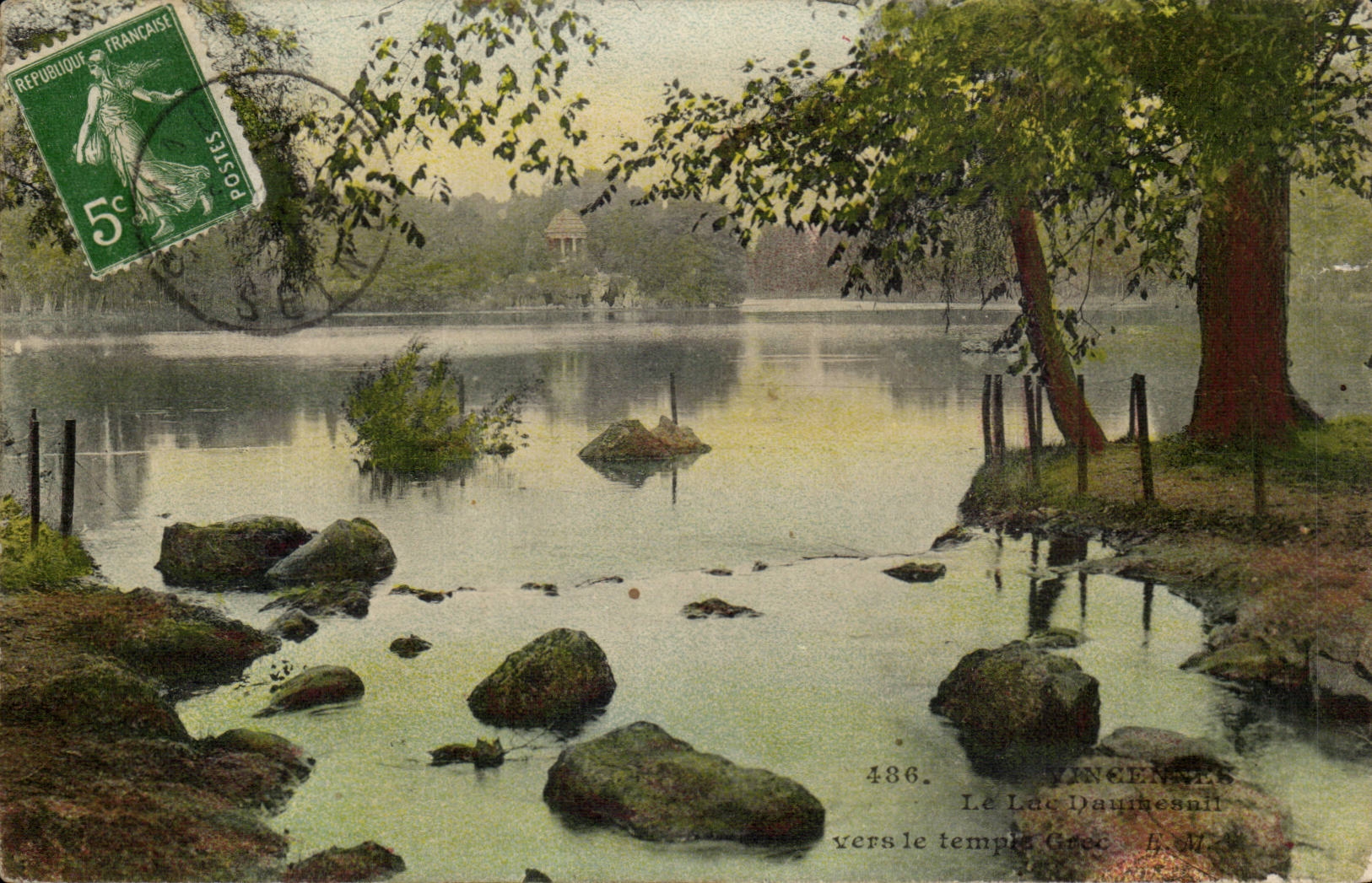 Vincennes CPA the lake Daumesnil towards the Greek temple