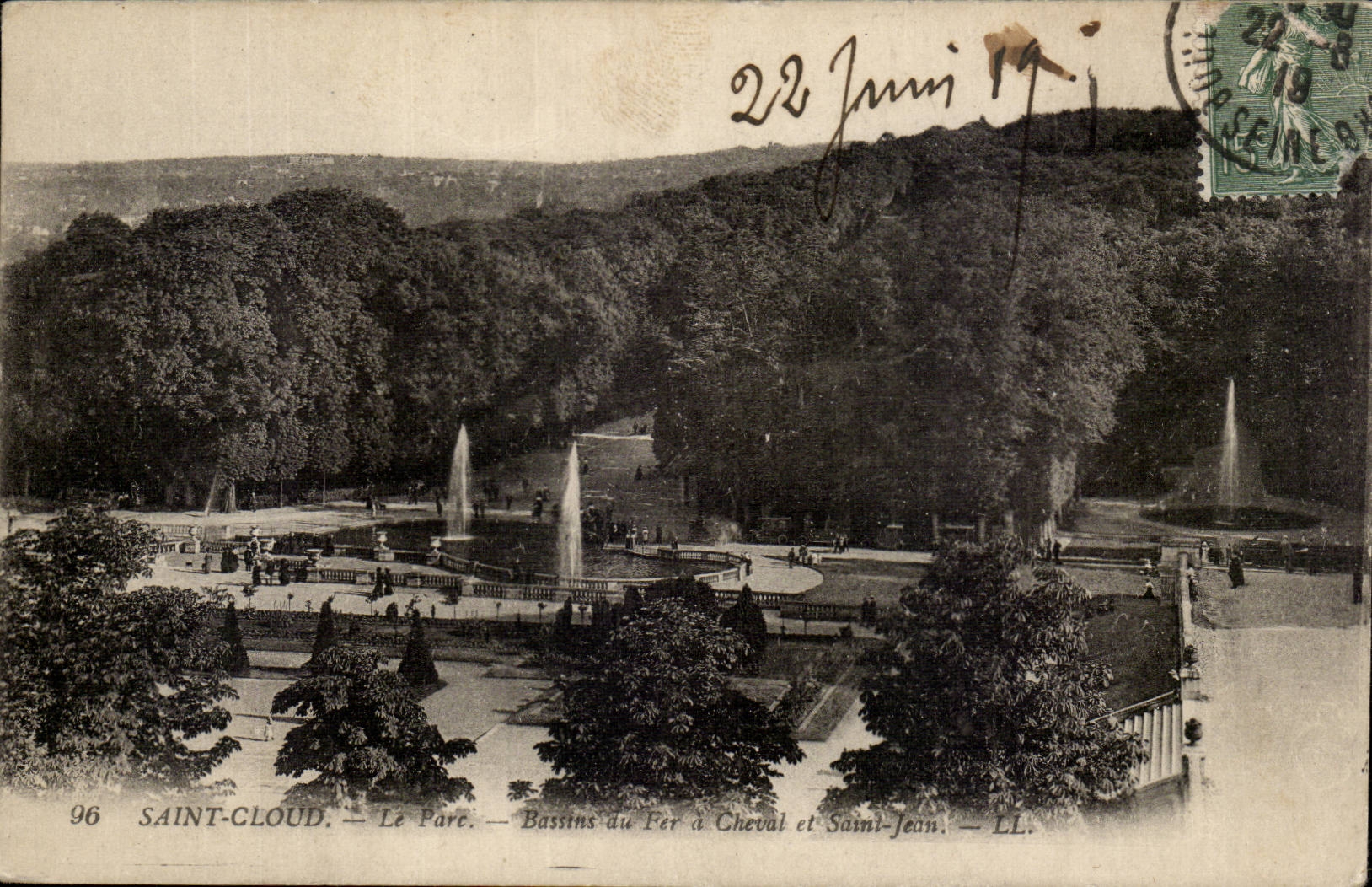 CPA Parc de Saint cloud Bassins de fer a cheval et Saint Jean