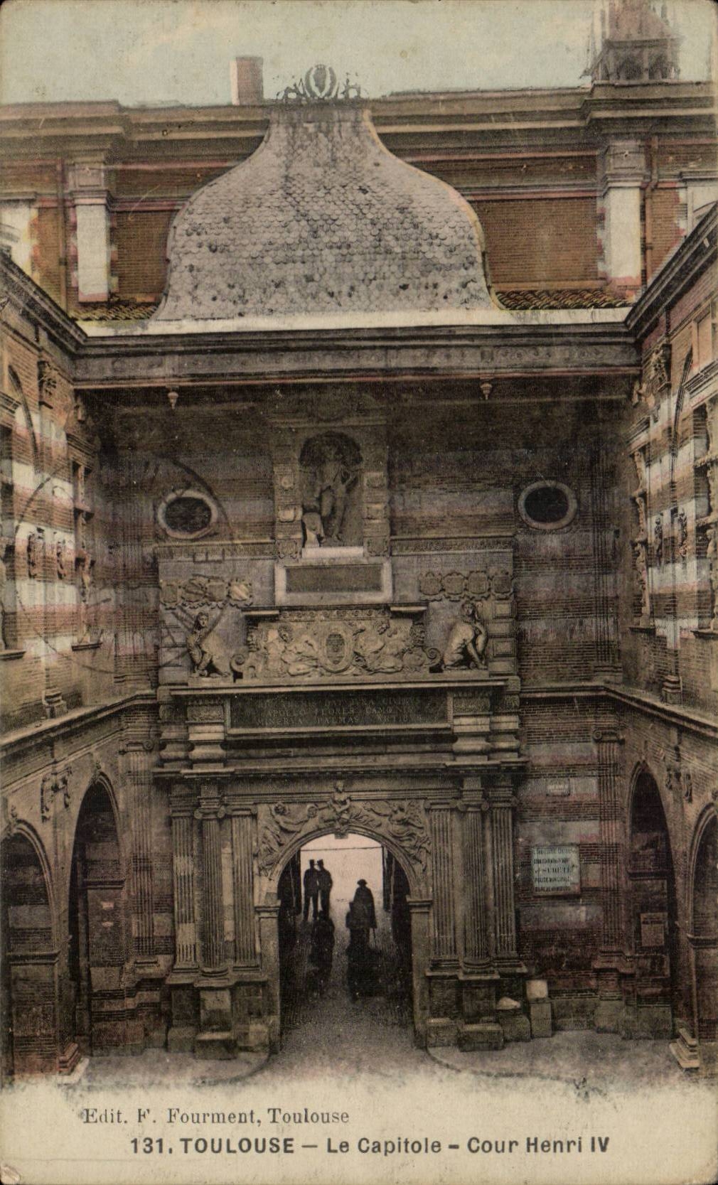 Toulouse CPA Le CApitole Cour Henri IV