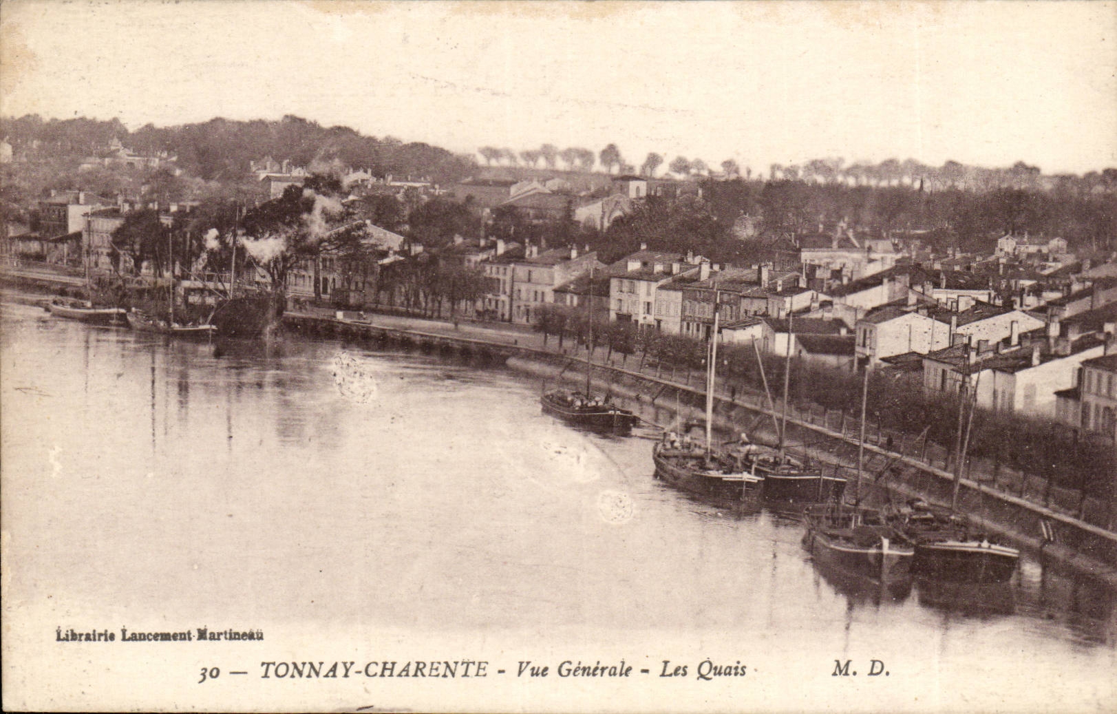 Tonnay Charente CPA View quays