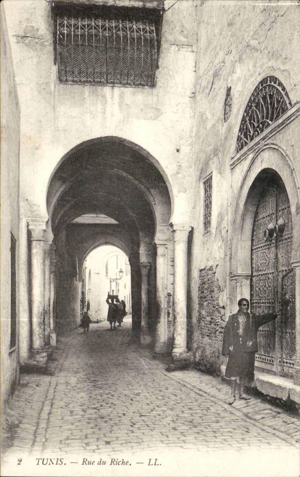 Tunisia Tunis CPA Street of the rich person