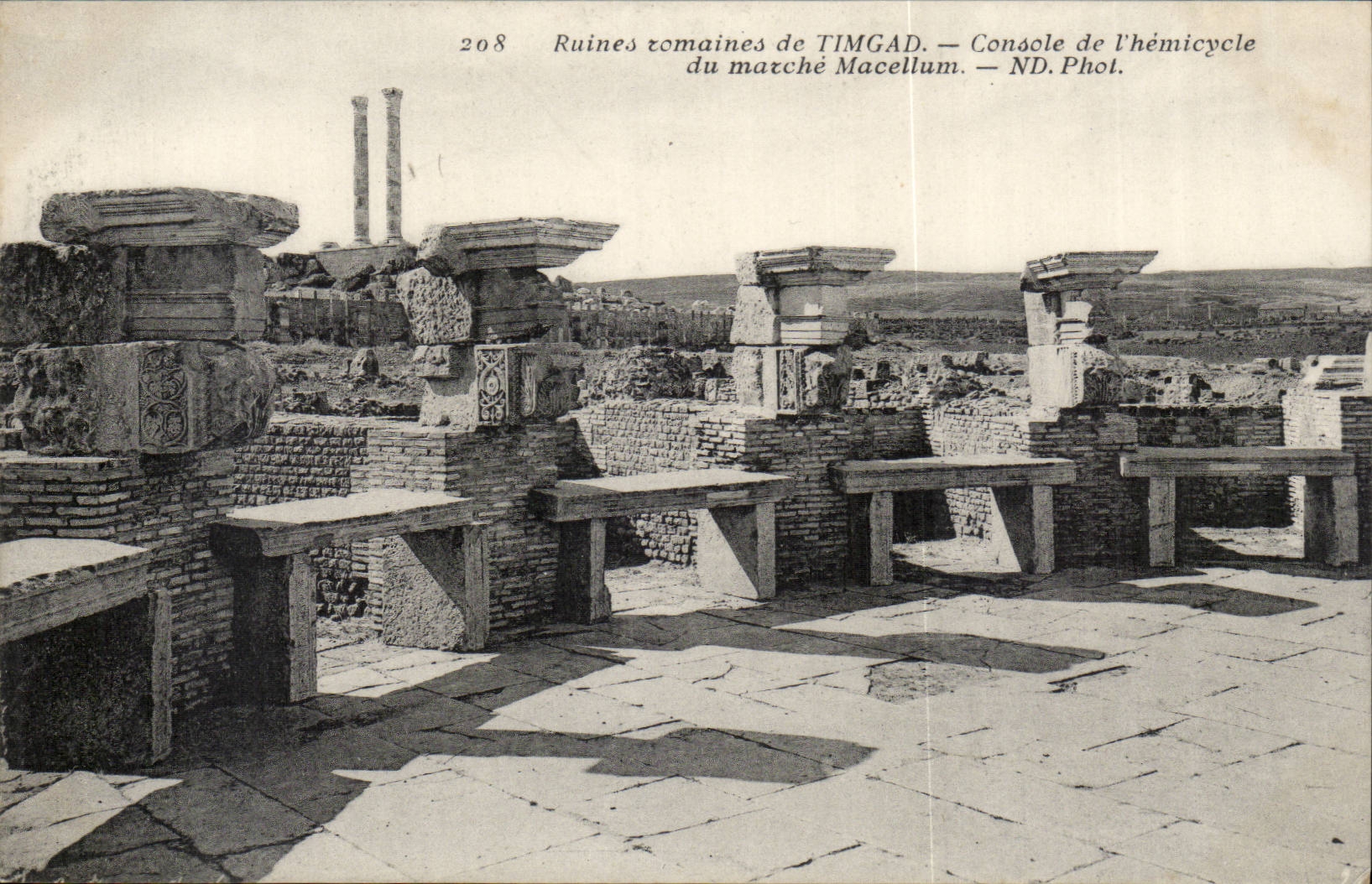 Romische Ruinen Algerien-CPA von Timgad trostet Plenarsaal des Macellum Marktes