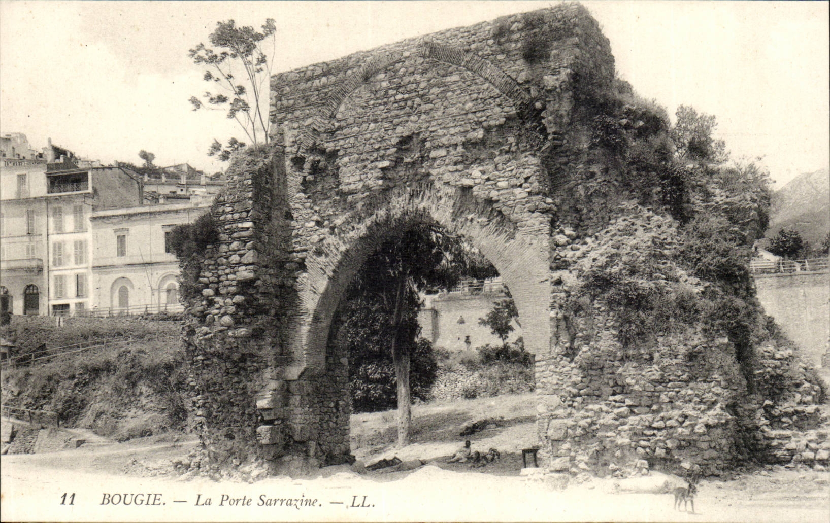 Algeria Candle CPA the door sarrazine