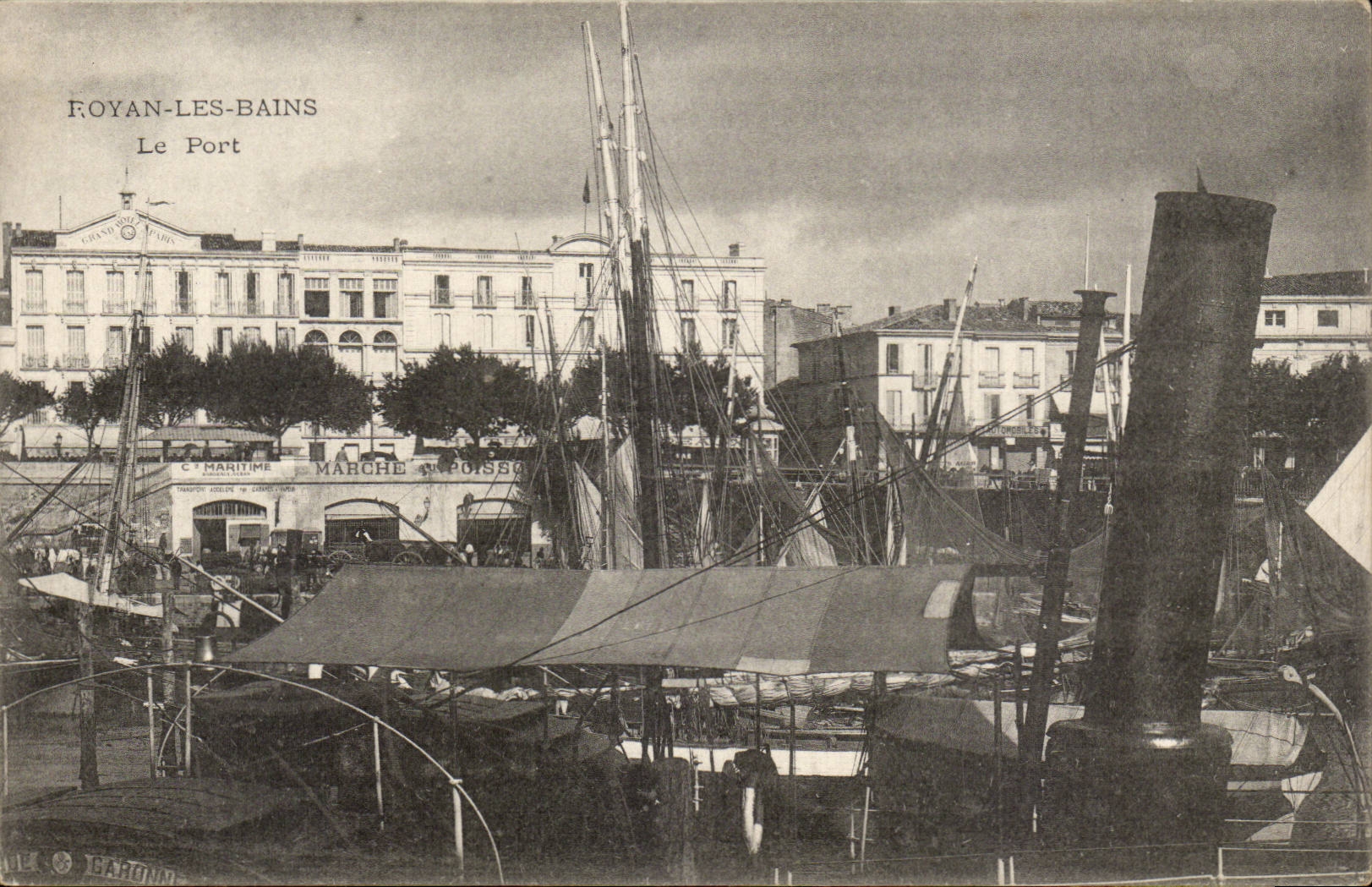 Royan les Bains - der Hafen - CPA