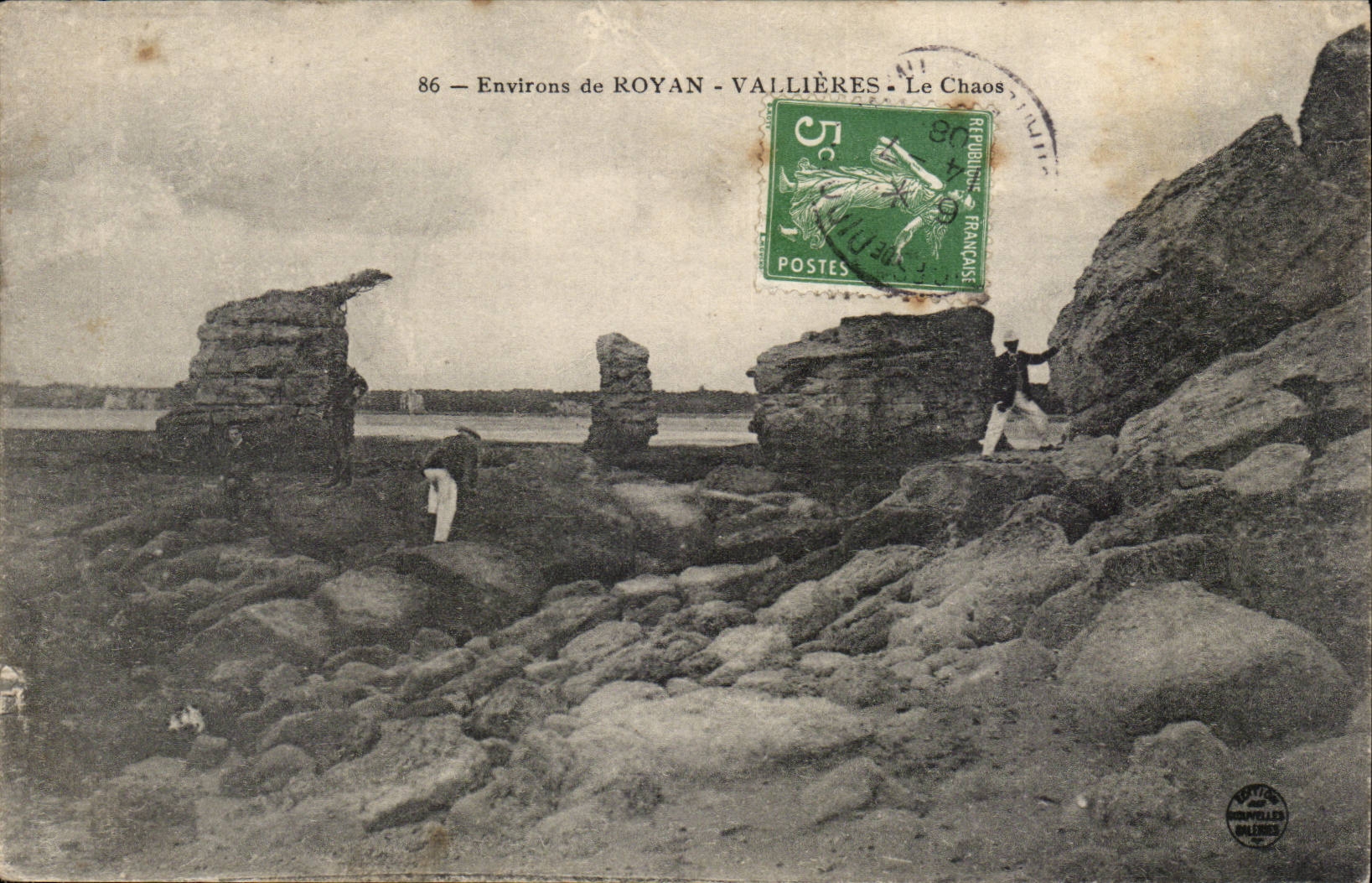 Surroundings of Royan CPA Vallieres chaos