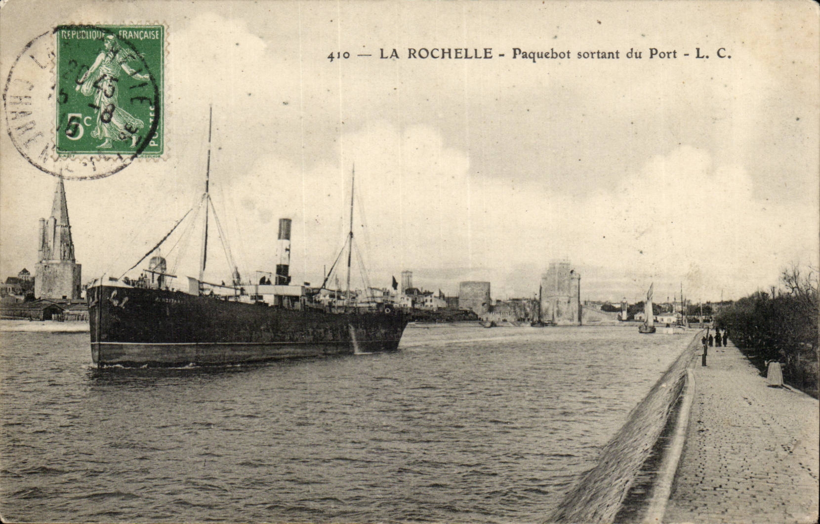 Abgehender Dampfer Rochelle-CPA des Hafens