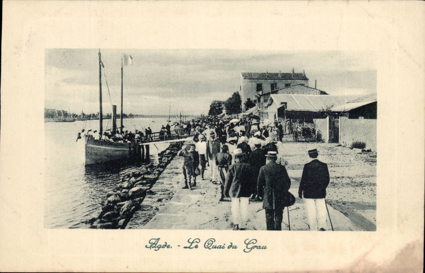 Agde - the Quay of Grau - CPA