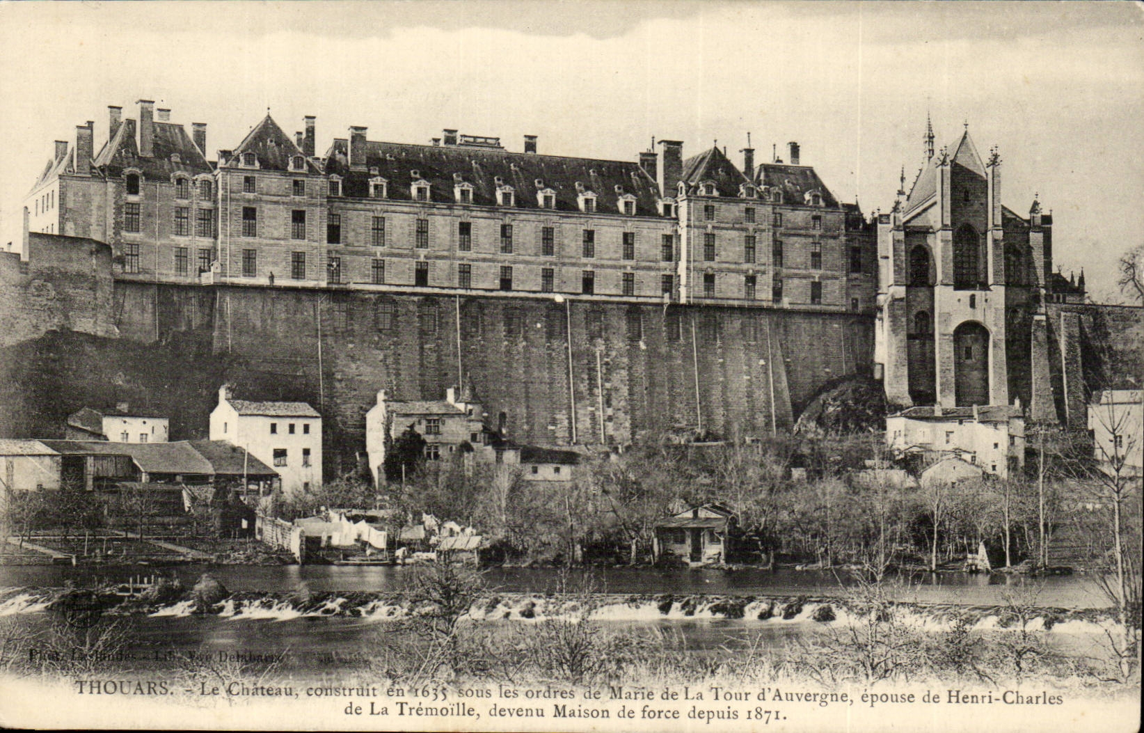 Thouars CPA the castle